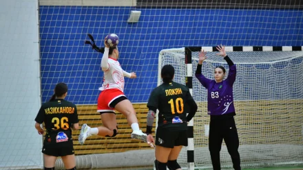 «Астраханочка» победила в Майкопе