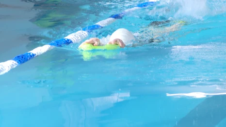 В Астраханском госуниверситете после капитального ремонта вновь заработал бассейн