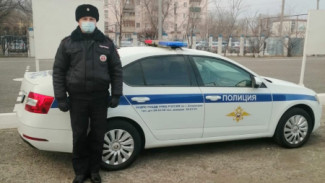 В Астрахани полицейский спас мужчину с сердечным приступом