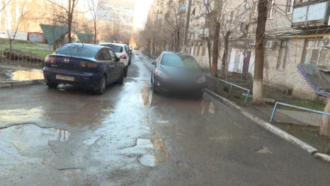 Пенсионер из Астрахани купил автомобиль, который оказался в угоне