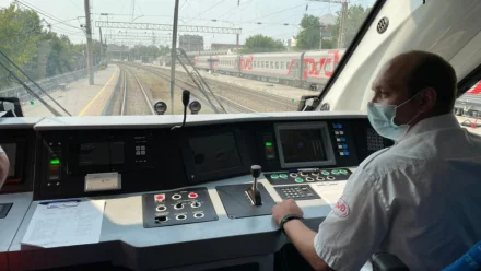 В Астрахани презентовали новый рельсовый автобус РА3 «Орлан» 