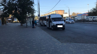 В Астрахани на улице Яблочкова перенесли место остановки автобусов 