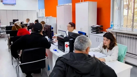 Астраханский кадровый центр предлагает более 6 тыс. вакансий