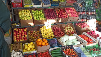 В Астрахани на рынке арестовали порядка 8 тонн фруктов и овощей 