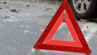 В Астрахани в тройном ДТП с маршруткой пострадала женщина