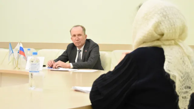 Астраханка рассказала Игорю Седову о мошенницах, взявших под управление её дом
