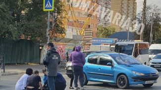 В Астрахани на улице Софьи Перовской иномарка сбила 18-летнюю девушку
