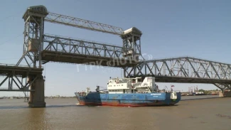 В Астрахани в воскресенье закроют движение по Старому мосту