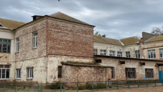 В Астрахани отремонтируют старейшую школу