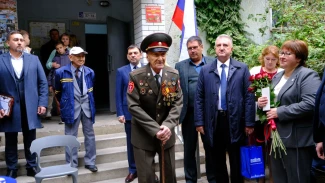 Астраханский ветеран Дмитрий Яренко отмечает 100-летний юбилей