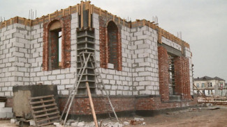 В Астрахани в Военном городке строят православный храм