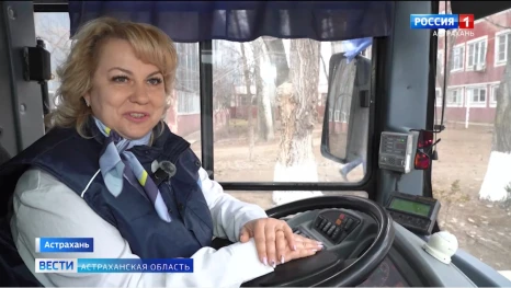 Водителями общественного транспорта в Астрахани все чаще становятся женщины