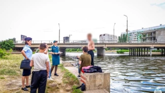В Астрахани ГИМС и полиция провели первый рейд по несанкционированным местам купания