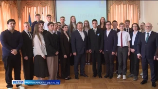 Молодые астраханцы попробовали себя в роли главы города