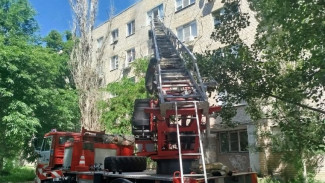 В Астрахани при пожаре пострадал ребенок 