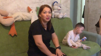 Юному астраханцу с несовершенным остеогенезом требуется помощь