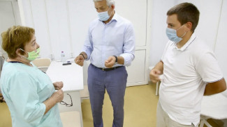 Леонид Огуль посетил Камызякский район