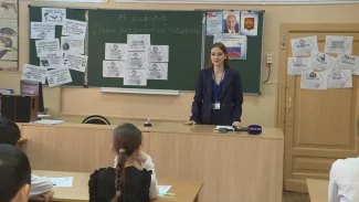 Астраханским школьникам рассказали о работе журналиста в День российской печати 