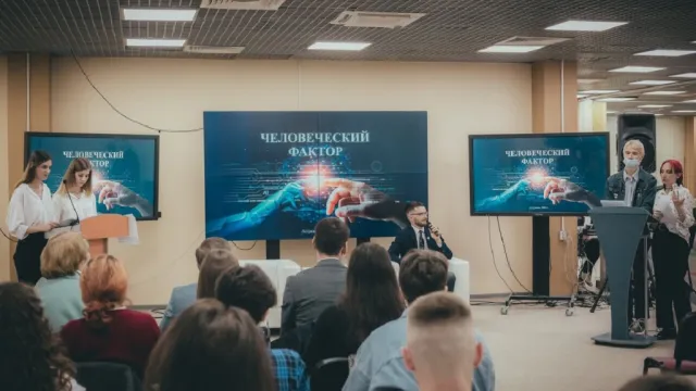 В Астрахани студенты-журналисты обсудили внедрения искусственного интеллекта в медиакоммуникации