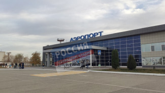 В аэропорту Астрахани торжественно зарегистрировали 800-тысячного пассажира