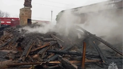 В Астраханской области на пожаре пострадал мужчина