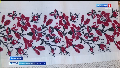 Астраханцы могут окунуться в мир русских традиций на обновлённой выставке 