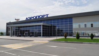 Астраханские автомобилисты недовольны платной парковкой возле аэропорта