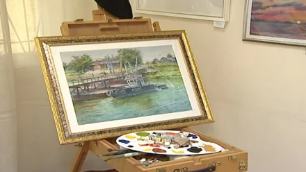 Астраханцев приглашают увидеть выставку "Краски творчества"