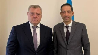 Глава Астраханской области встретился с послом Азербайджана в России 