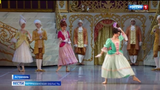 На сцене астраханского театра представили балет "Золушка"