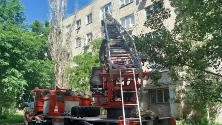В Астрахани при пожаре пострадал ребенок