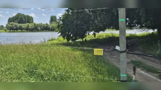 Астраханцы возмутились перекрытием берега реки 