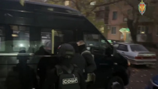 Трёх жителей Знаменска задержали за вымогательство денег у участника СВО 