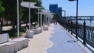 Что осталось сделать подрядчику на Комсомольской набережной в Астрахани