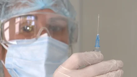 В Астраханской области началась вакцинация врачей от коронавируса