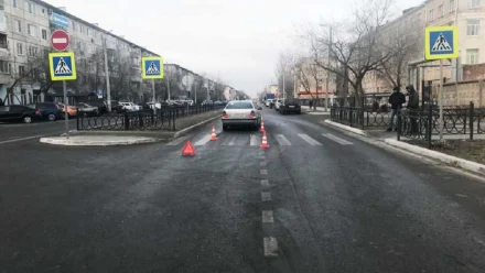 В Астрахани водитель иномарки сбил 14-летнюю девочку