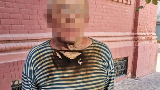 В Астрахани мужчина предстанет перед судом за поджог двери облдумы