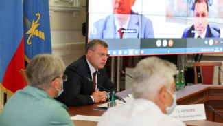 В астраханских портах за полгода обработали более 1,5 млн тонн грузов