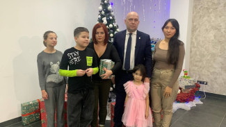 Астраханский министр транспорта исполнил желания юных мечтателей