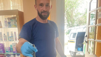 В Астрахани змея заползла в аптеку