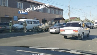 В Астрахани на Аэропортовском шоссе произошло массовое ДТП