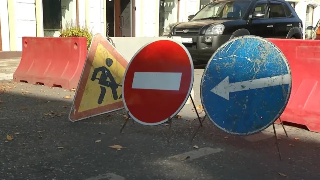 В центре Астрахани ограничат движение транспорта