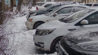 Городские спасатели рассказали астраханцам, как вызволить автомобиль из снежного плена