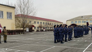 В Астрахани более 30 новобранцев приняли присягу 