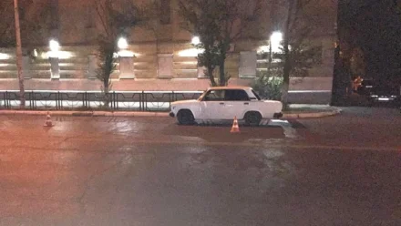 В Астрахани возле здания госархива насмерть сбили человека