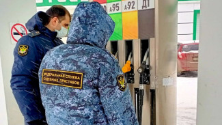 Заправку в Кировском районе Астрахани закрыли на 2 месяца