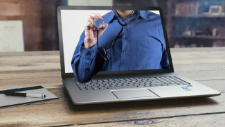 В Астраханской области оператор телемедицины присвоил 200 тысяч рублей