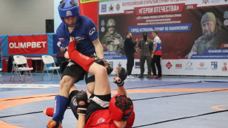 В Астрахани прошёл турнир по панкратиону в честь бойцов СВО 