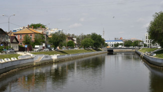 В администрации Астрахани объяснили понижение уровня воды в каналах