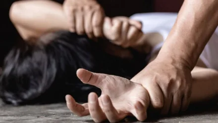 Астраханец незаконно проник в дом знакомой и изнасиловал её